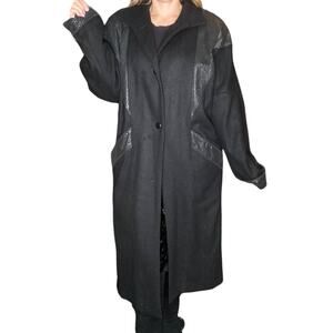 80'S Vintage Full Length Black Wool Coat Size 10 Leather Snakeskin Trim